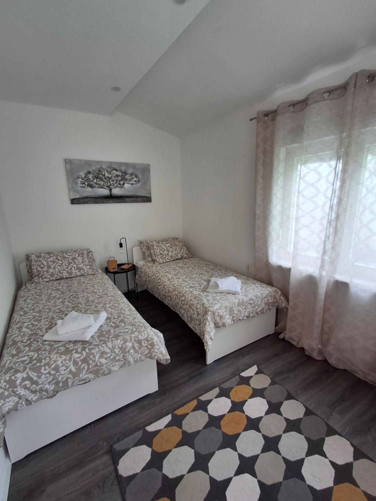 Apartmani Alma 풀라 외부 사진