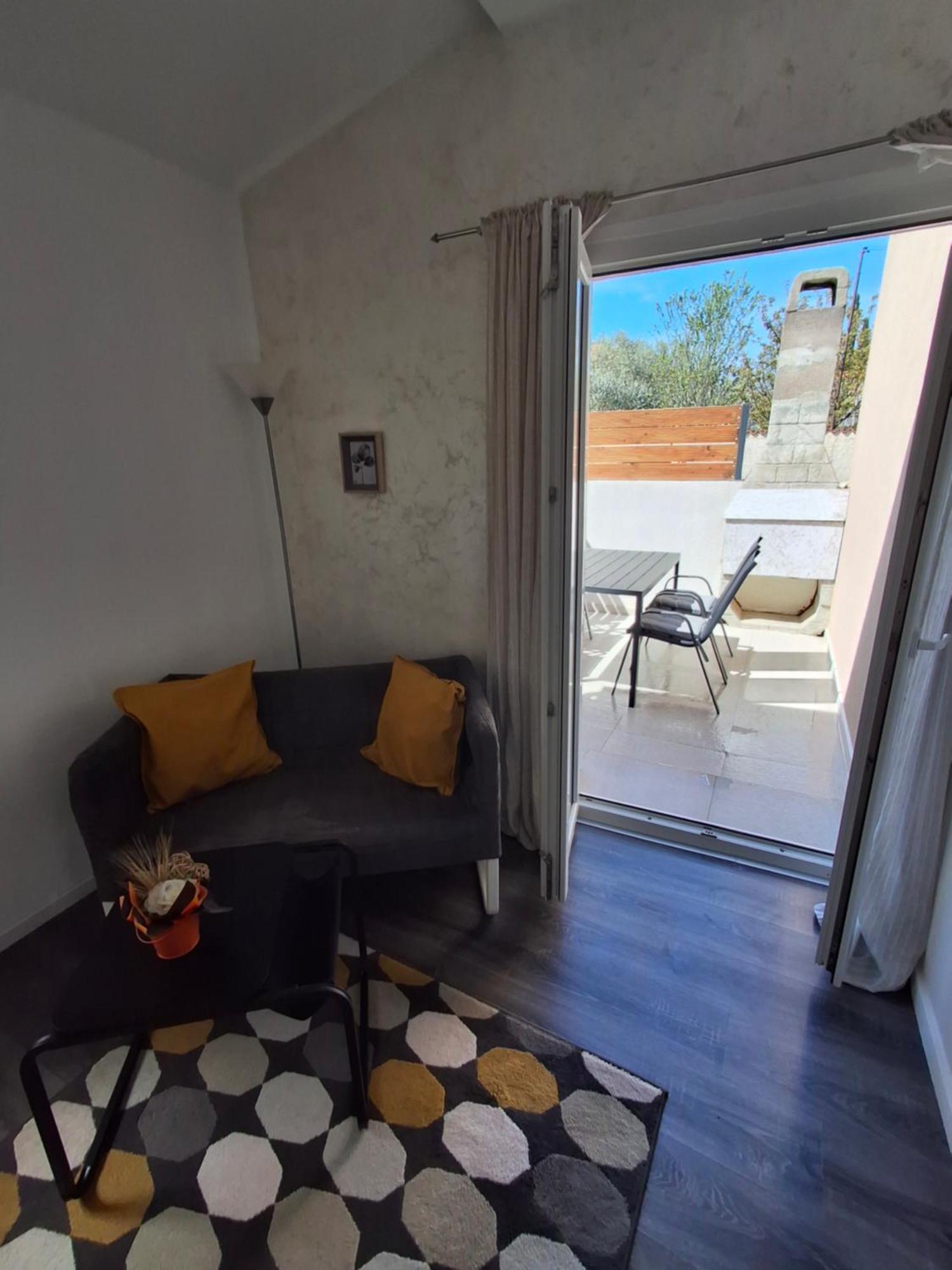 Apartmani Alma 풀라 외부 사진